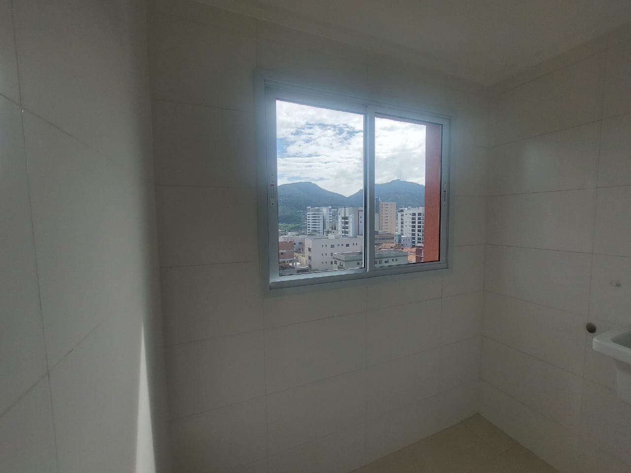 c24cf073-82aa-48af-9614-9677565c5a65