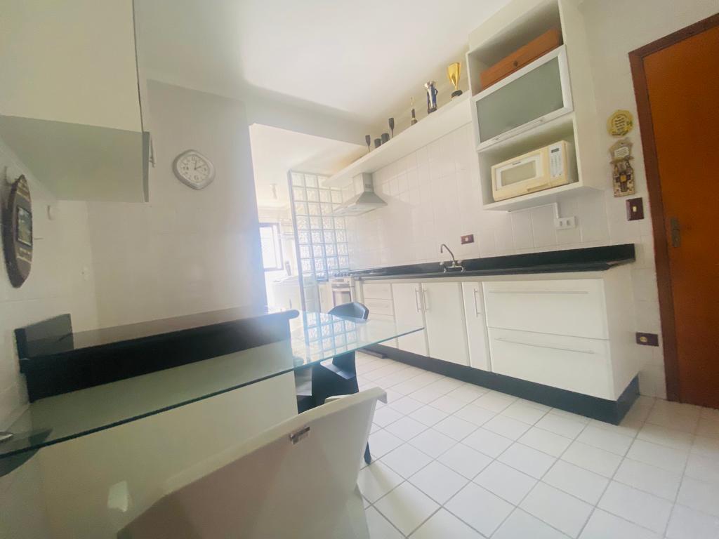 216b4e39-0637-4ed7-bb9d-1a33455bbc69