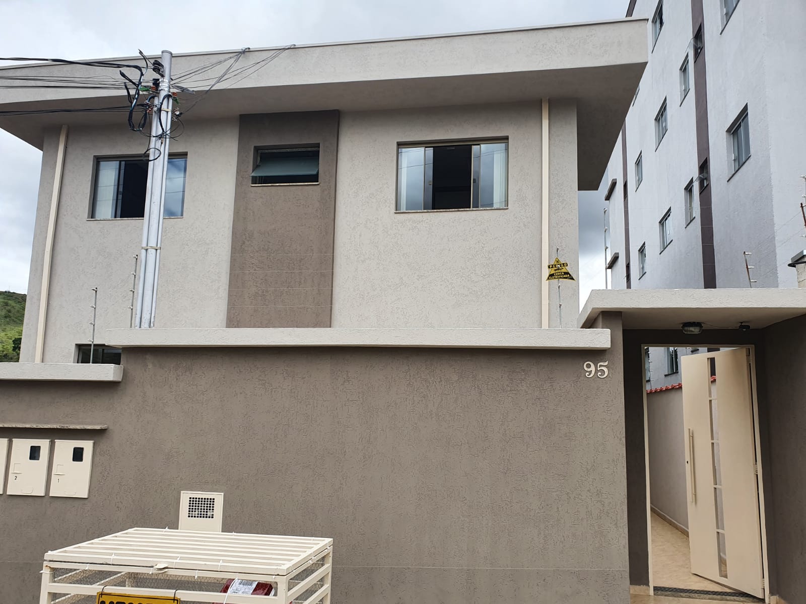 78a48f19-d77f-43af-aaff-3a58cf9c093e