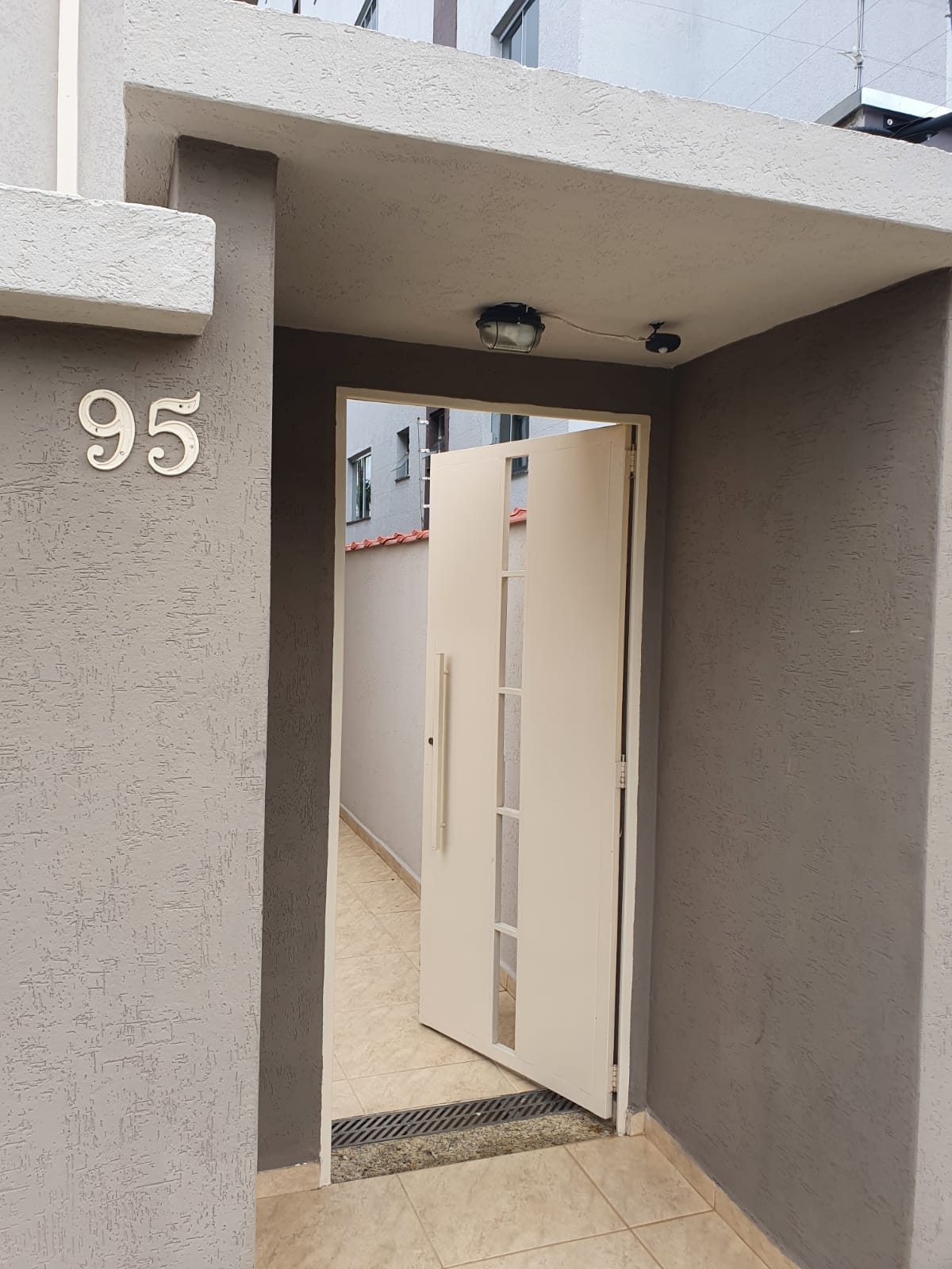 f76a9606-4fd3-45c1-bcb4-5ab93d441690