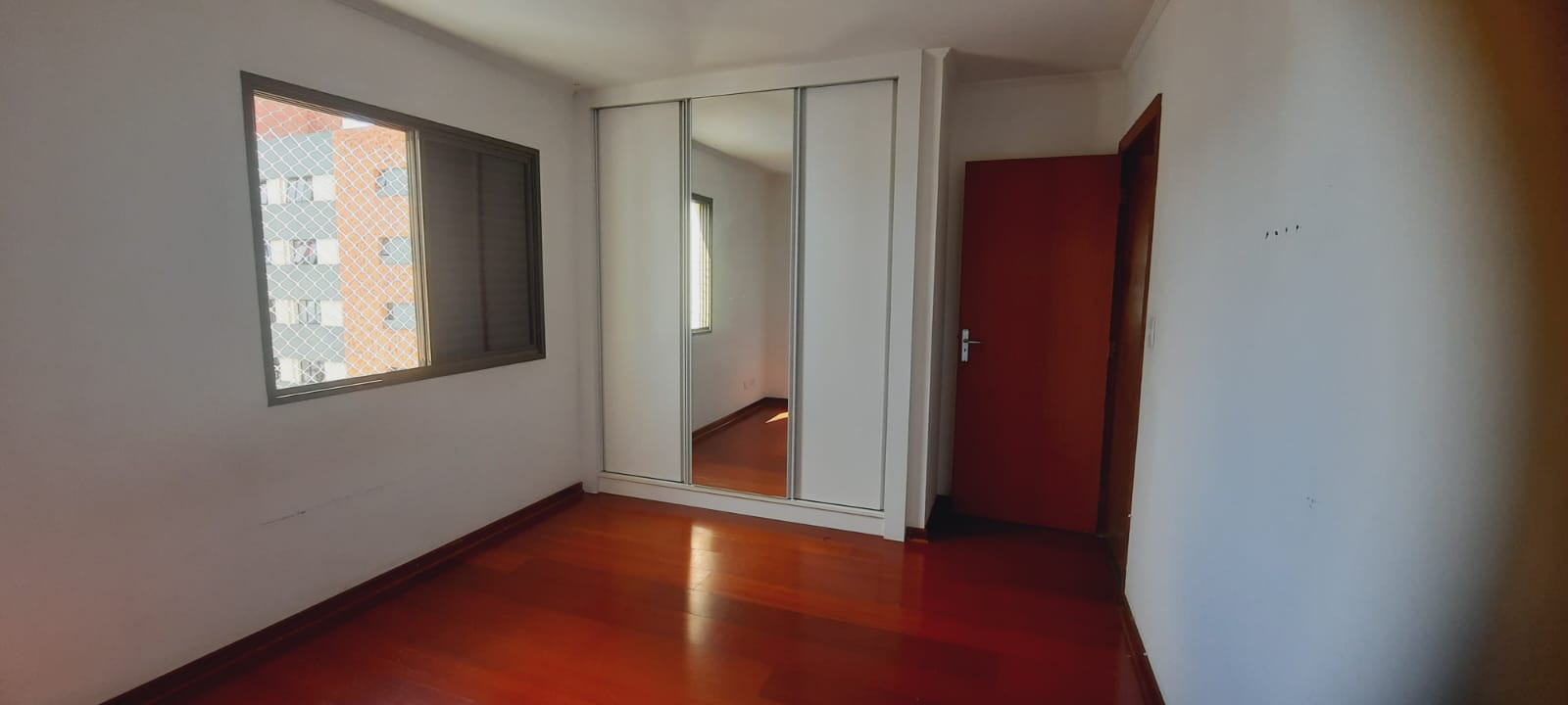 dd04d01e-e19e-4076-828c-41cc41df5c23
