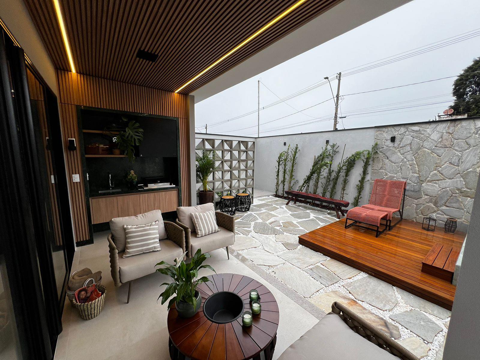 486618242_1184335396460222_2083110743045405985_n