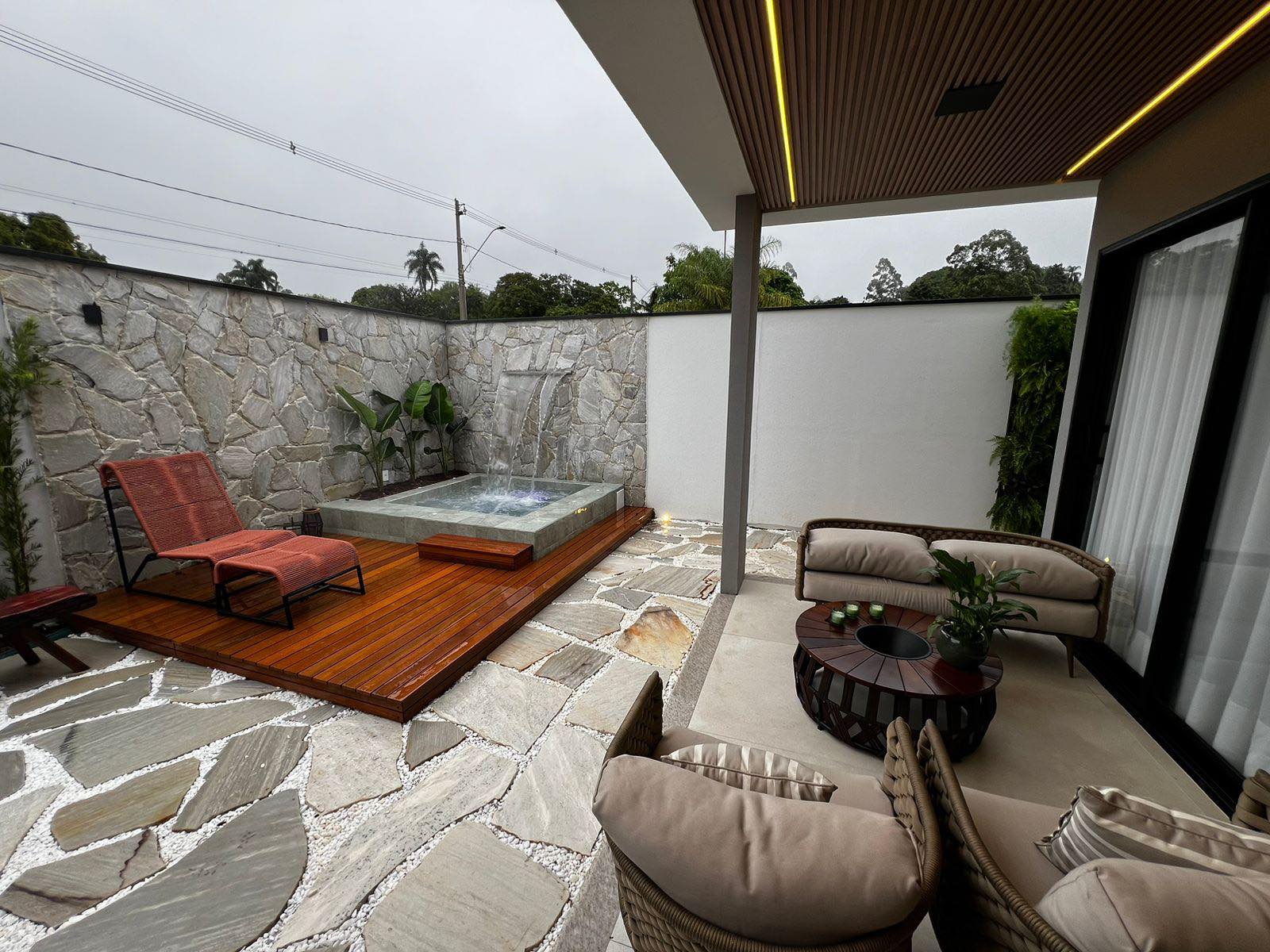 486723606_1184335033126925_6819033476572699544_n